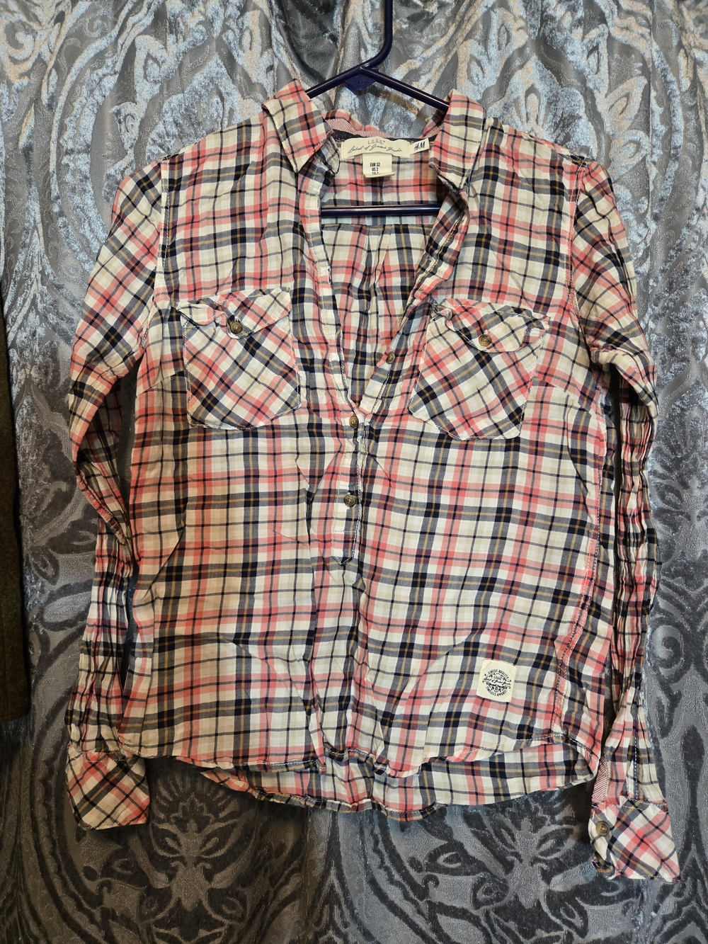 H&M Plaid Button-Down Shirt in White, Pink, Navy